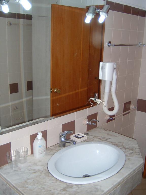 Sea View Apartment Lagos Esterno foto